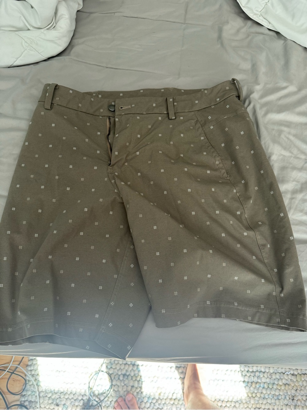 lululemon athletica Men's Olive Green Micro-Print Hybrid Shorts